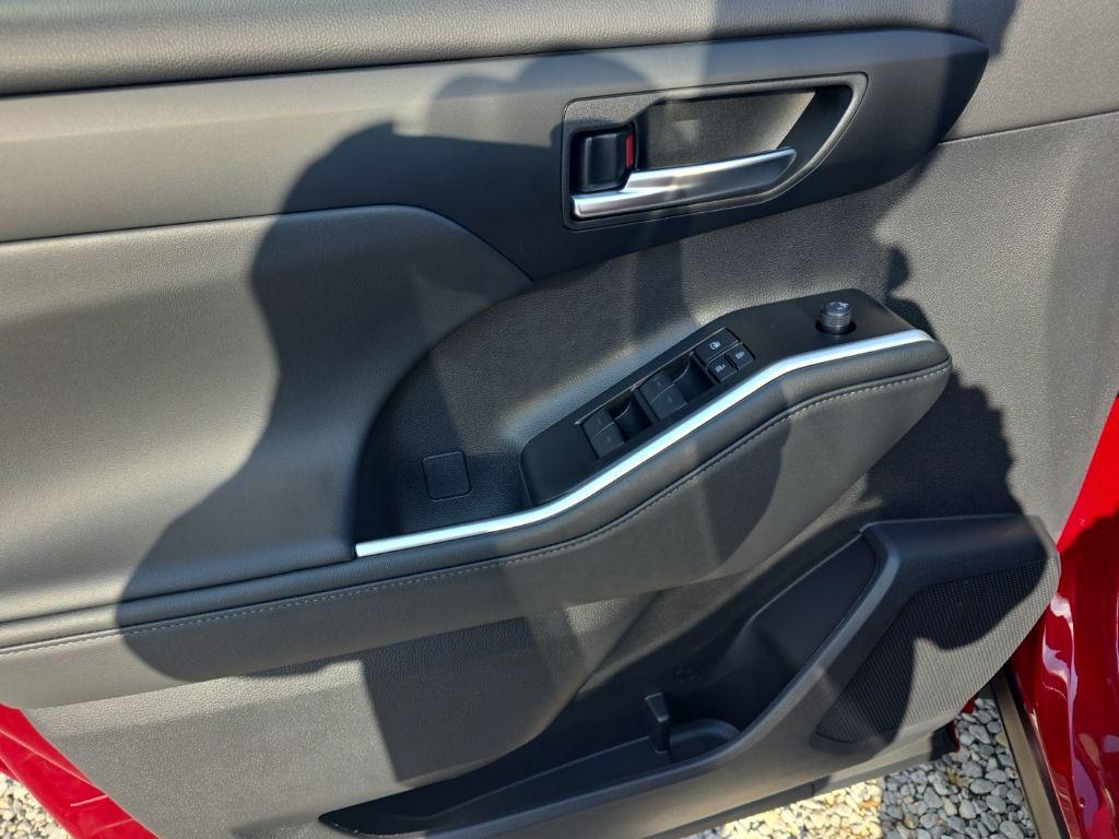 used 2026 Toyota Highlander car, priced at $46,795