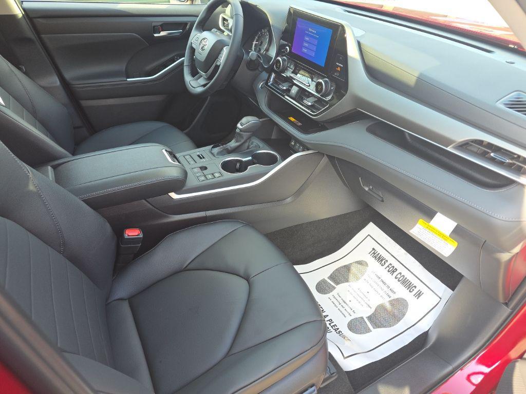 used 2026 Toyota Highlander car, priced at $46,795