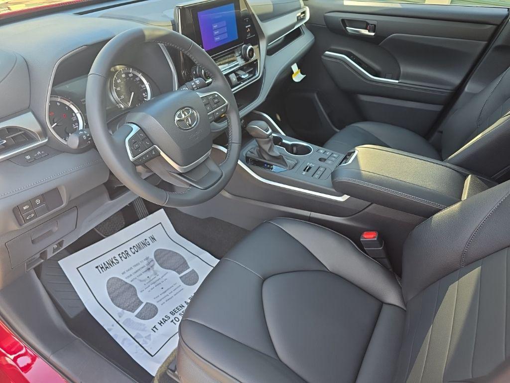 used 2026 Toyota Highlander car, priced at $46,795
