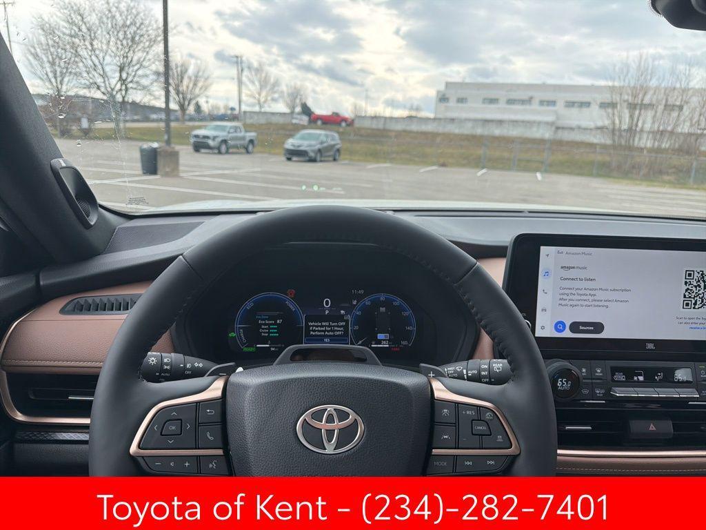 new 2026 Toyota Grand Highlander Hybrid car