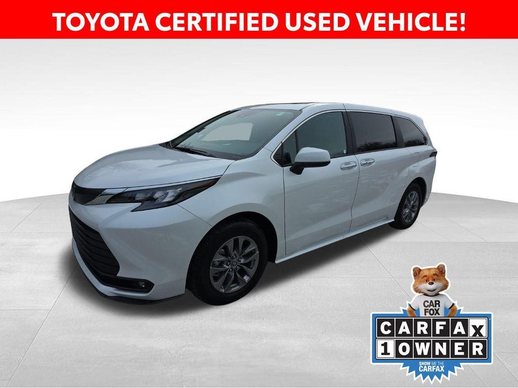 used 2025 Toyota Sienna car, priced at $45,928