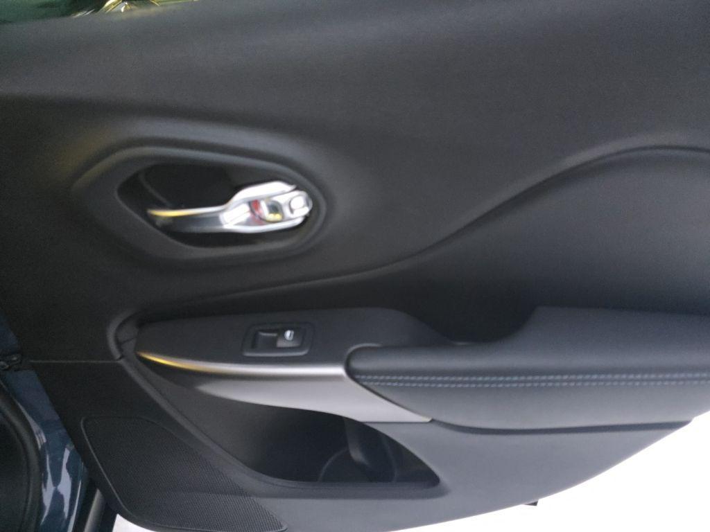 used 2020 Jeep Cherokee car, priced at $16,346