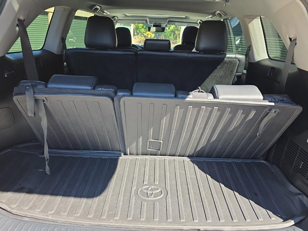 used 2019 Toyota Highlander car, priced at $26,429