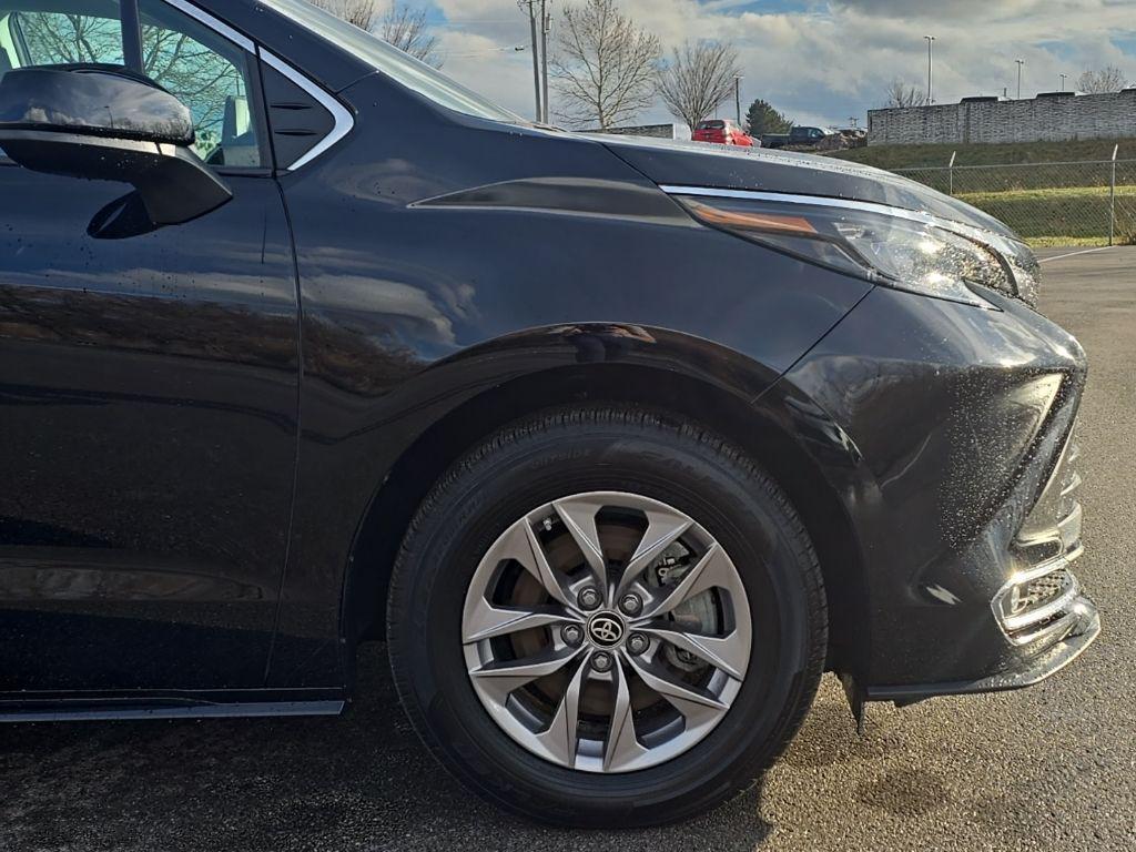 used 2024 Toyota Sienna car, priced at $43,432