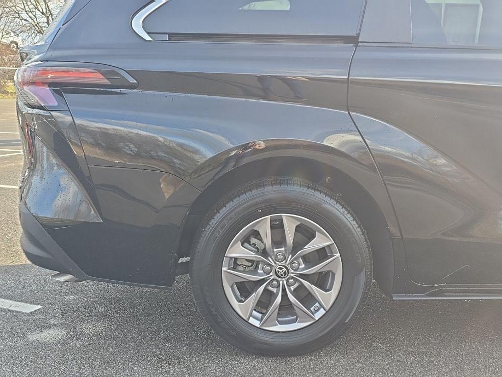 used 2024 Toyota Sienna car, priced at $43,432