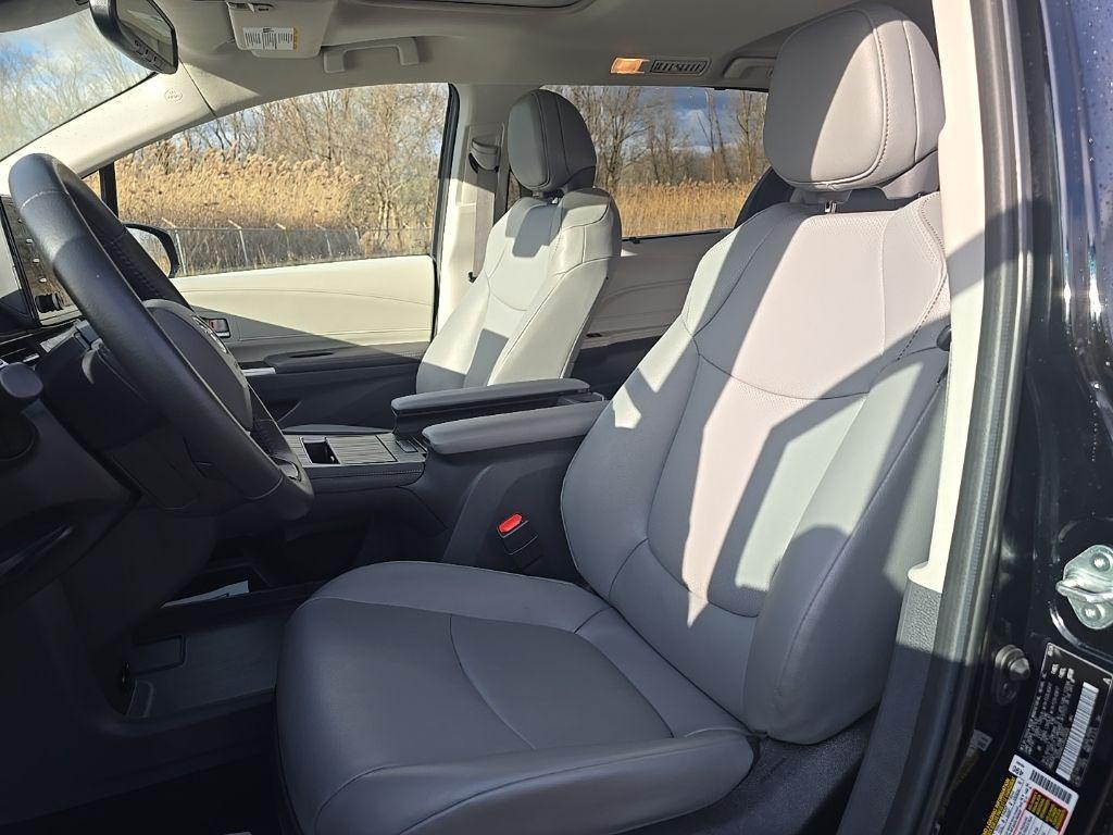 used 2024 Toyota Sienna car, priced at $43,432