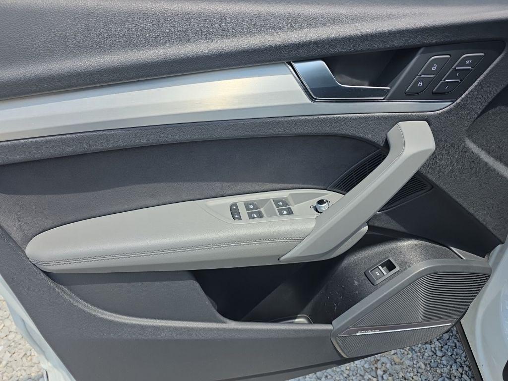 used 2021 Audi SQ5 car, priced at $27,062