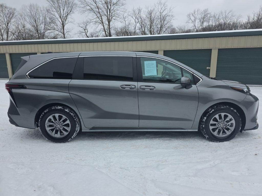 used 2026 Toyota Sienna car, priced at $45,258