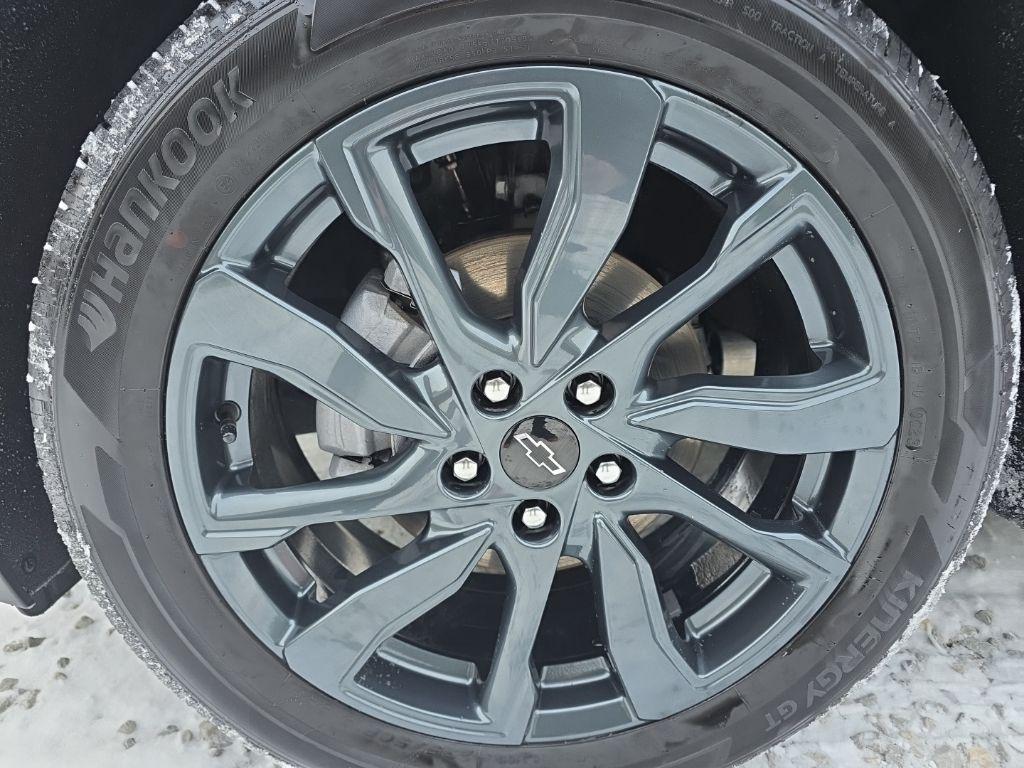 used 2023 Chevrolet Equinox car, priced at $22,793