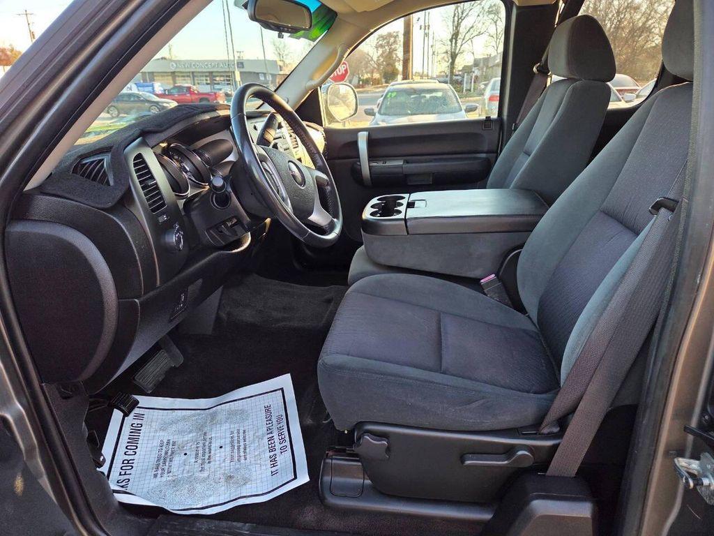 used 2009 GMC Sierra 2500 car, priced at $19,950