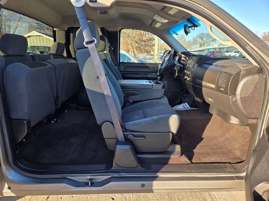 used 2009 GMC Sierra 2500 car, priced at $19,950