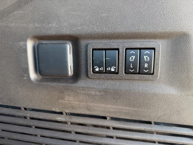 used 2021 GMC Yukon XL car, priced at $51,200