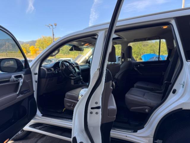 used 2021 Lexus GX 460 car, priced at $39,400