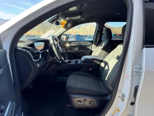 used 2025 GMC Acadia car, priced at $35,700