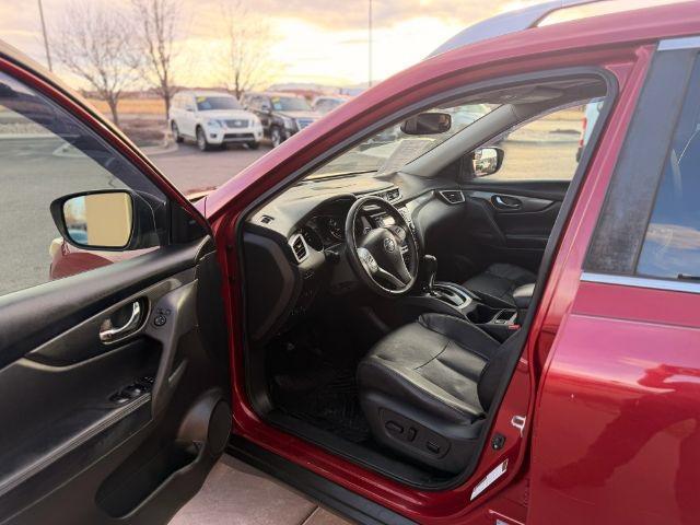 used 2016 Nissan Rogue car, priced at $13,600