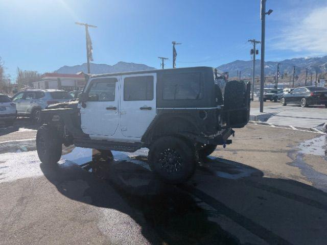 used 2015 Jeep Wrangler Unlimited car, priced at $24,400