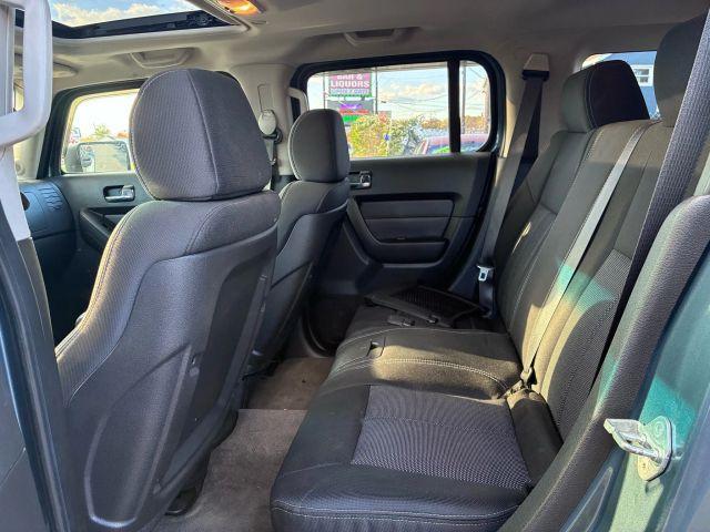 used 2007 Hummer H3 car, priced at $9,995