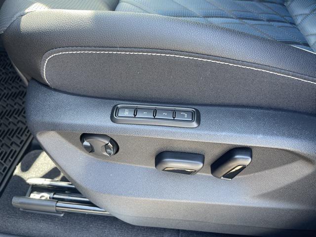 new 2026 Volkswagen Atlas Cross Sport car, priced at $52,010