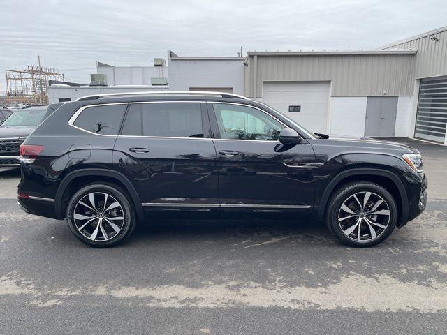 used 2025 Volkswagen Atlas car, priced at $43,990