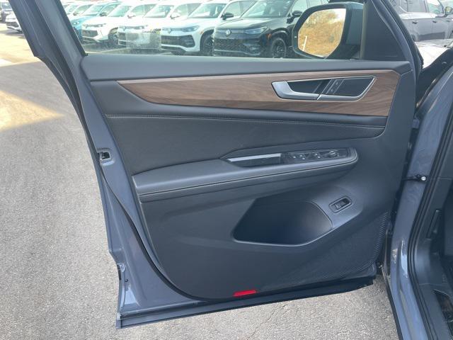 new 2026 Volkswagen Atlas car, priced at $45,911