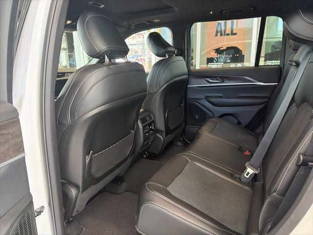 new 2026 Jeep Grand Cherokee car, priced at $46,655