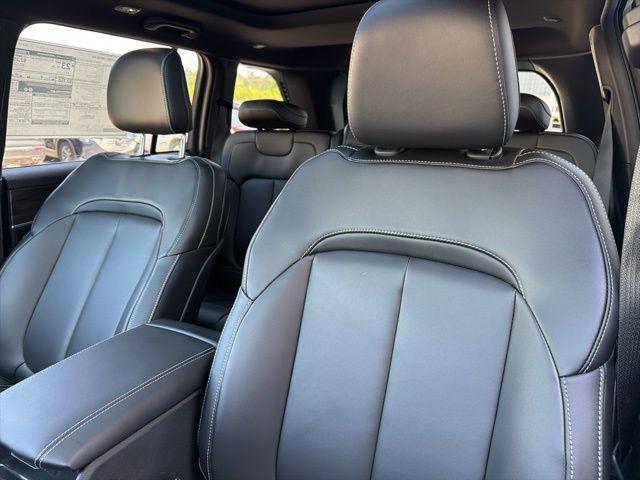 new 2026 Jeep Grand Cherokee car, priced at $49,725