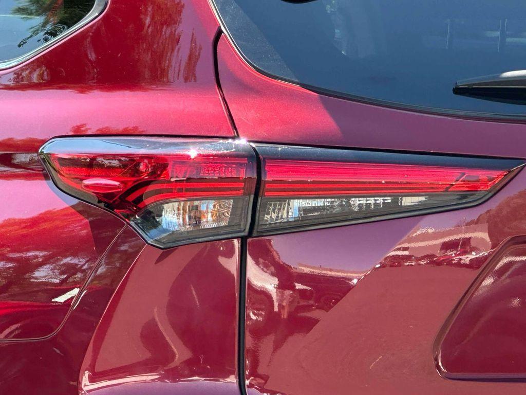 used 2023 Toyota Highlander car, priced at $37,371