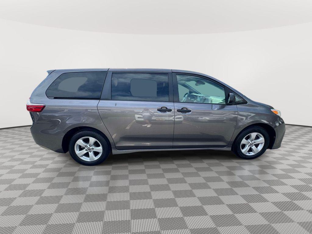 used 2020 Toyota Sienna car, priced at $29,284