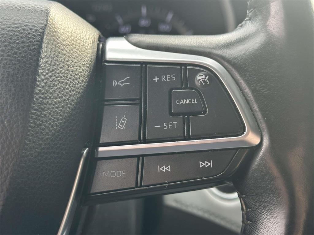 used 2020 Toyota Highlander car, priced at $24,598