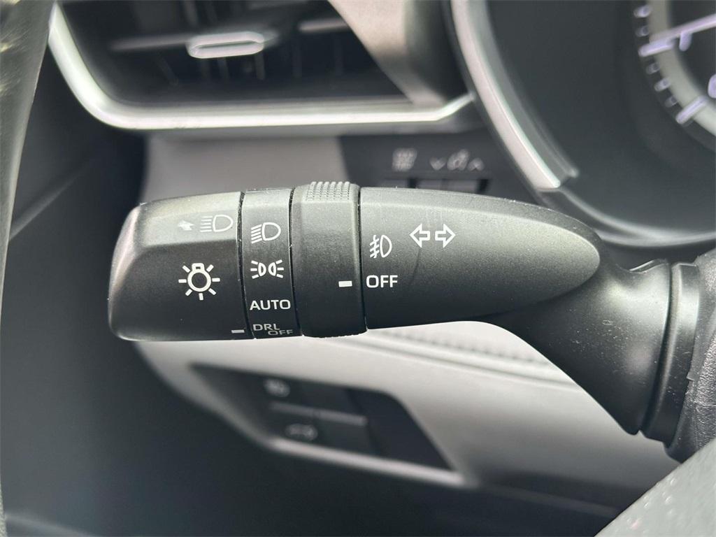 used 2020 Toyota Highlander car, priced at $24,598