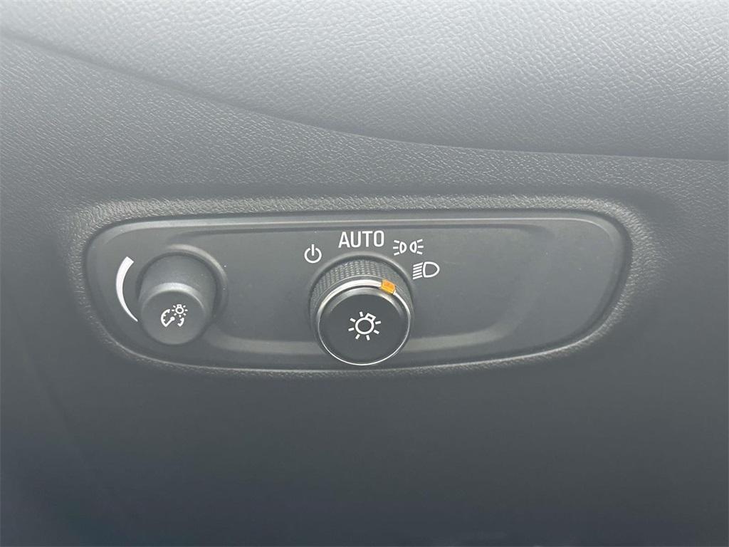 used 2021 Chevrolet Equinox car, priced at $16,519