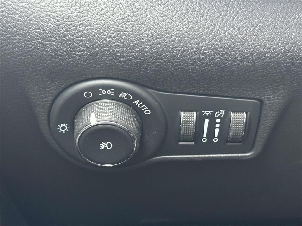 used 2023 Jeep Compass car, priced at $20,669