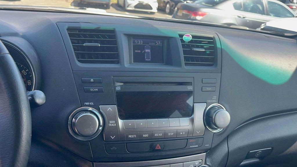 used 2012 Toyota Highlander car, priced at $13,498