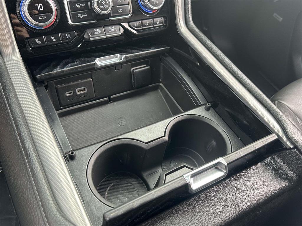 used 2022 GMC Yukon XL car, priced at $53,655