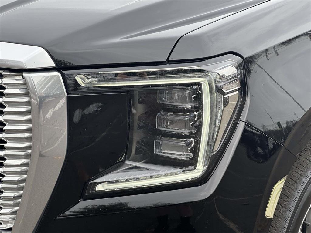 used 2022 GMC Yukon XL car, priced at $53,655