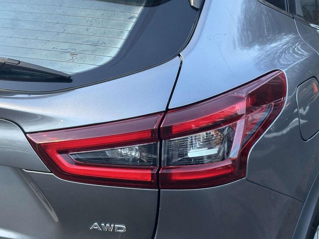 used 2021 Nissan Rogue Sport car, priced at $13,712