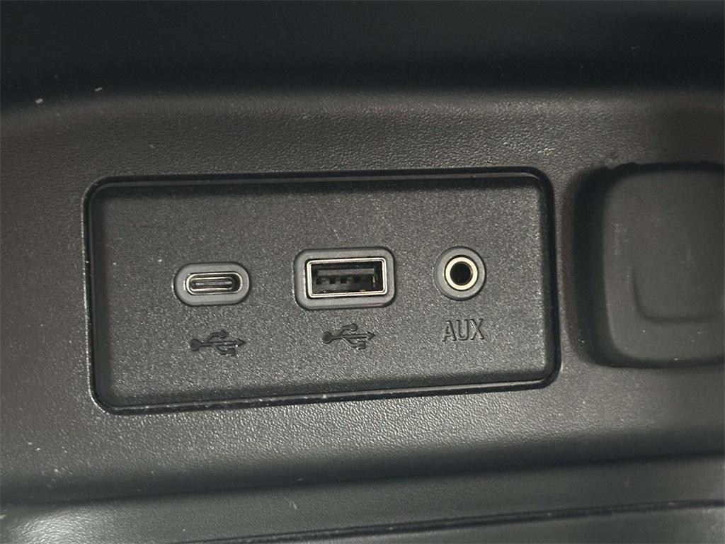 used 2024 Chevrolet Equinox car, priced at $19,369