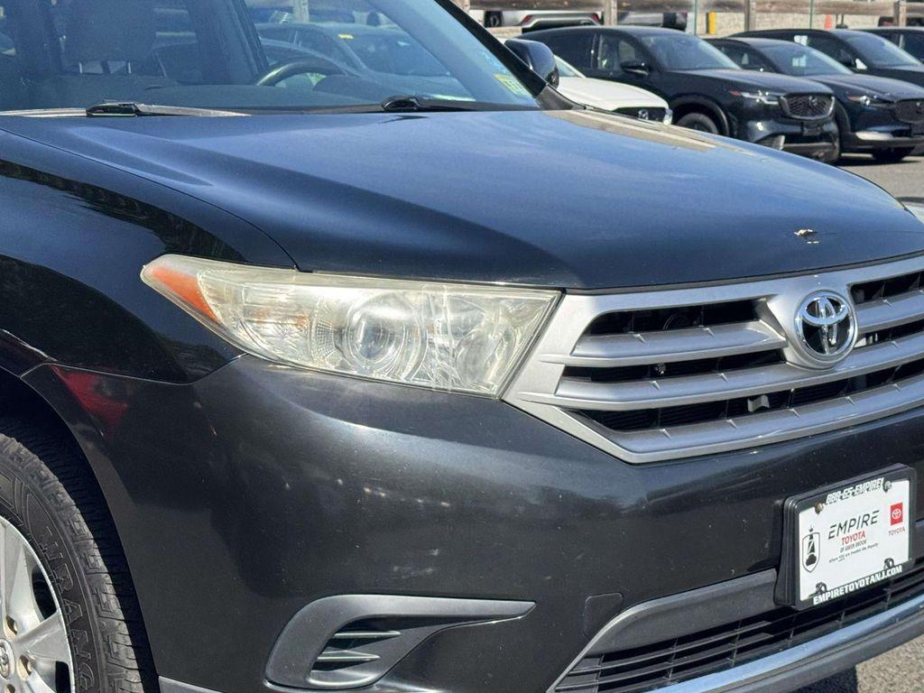 used 2013 Toyota Highlander car, priced at $11,897