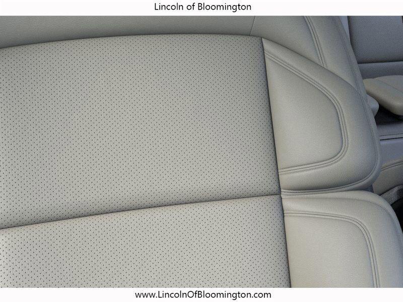 new 2026 Lincoln Navigator car, priced at $107,650