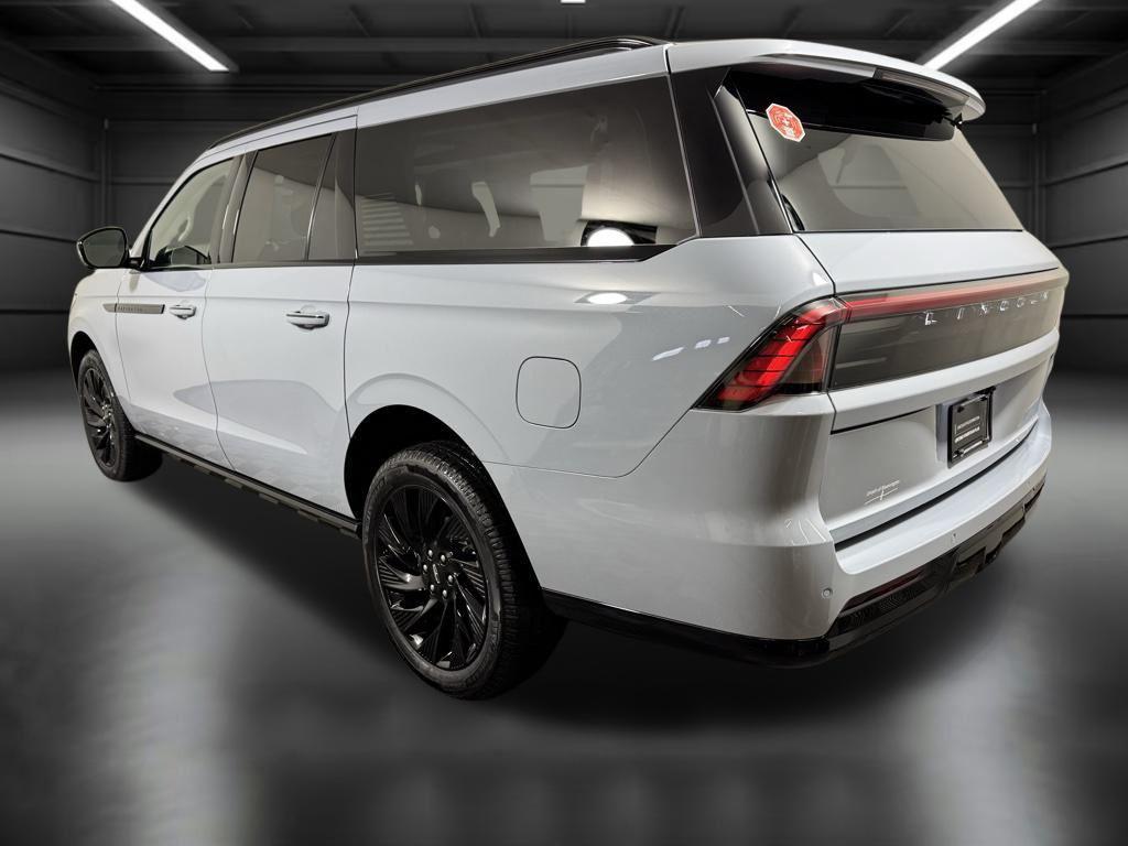 new 2026 Lincoln Navigator car, priced at $108,995