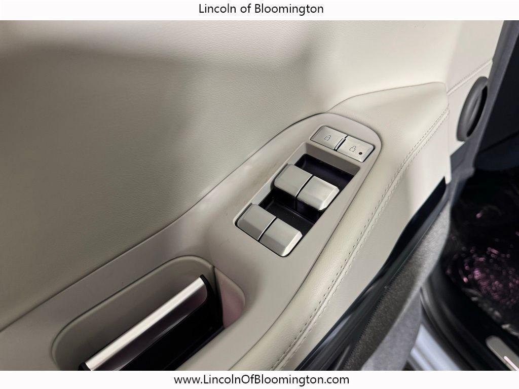 new 2026 Lincoln Navigator car, priced at $108,995