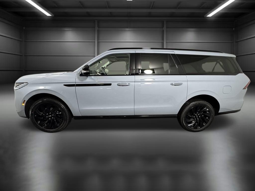 new 2026 Lincoln Navigator car, priced at $108,995