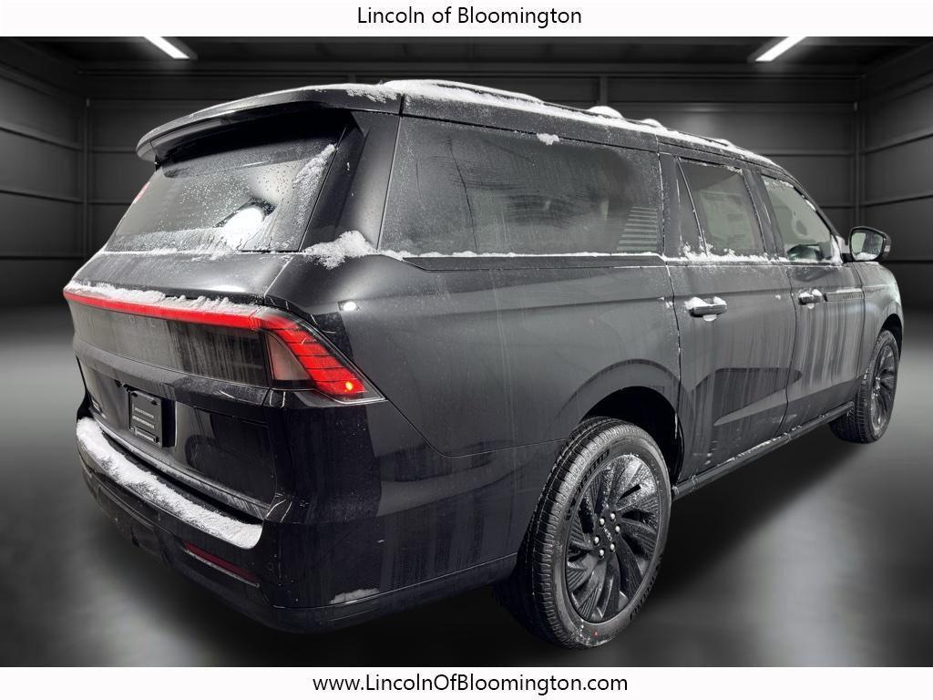 new 2025 Lincoln Navigator car, priced at $108,315