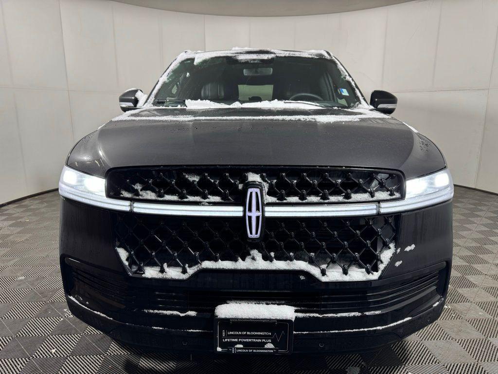 new 2025 Lincoln Navigator car, priced at $108,315