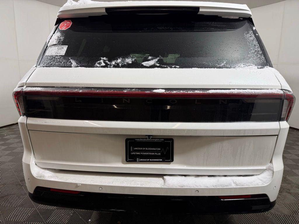 new 2025 Lincoln Navigator car, priced at $106,424