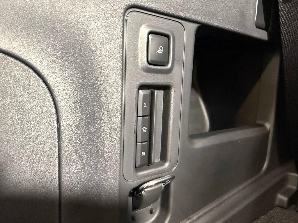 new 2025 Lincoln Navigator car, priced at $106,424