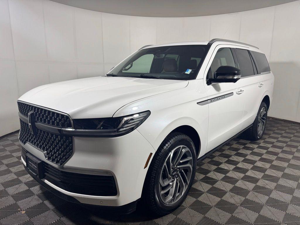 new 2026 Lincoln Navigator car, priced at $96,918