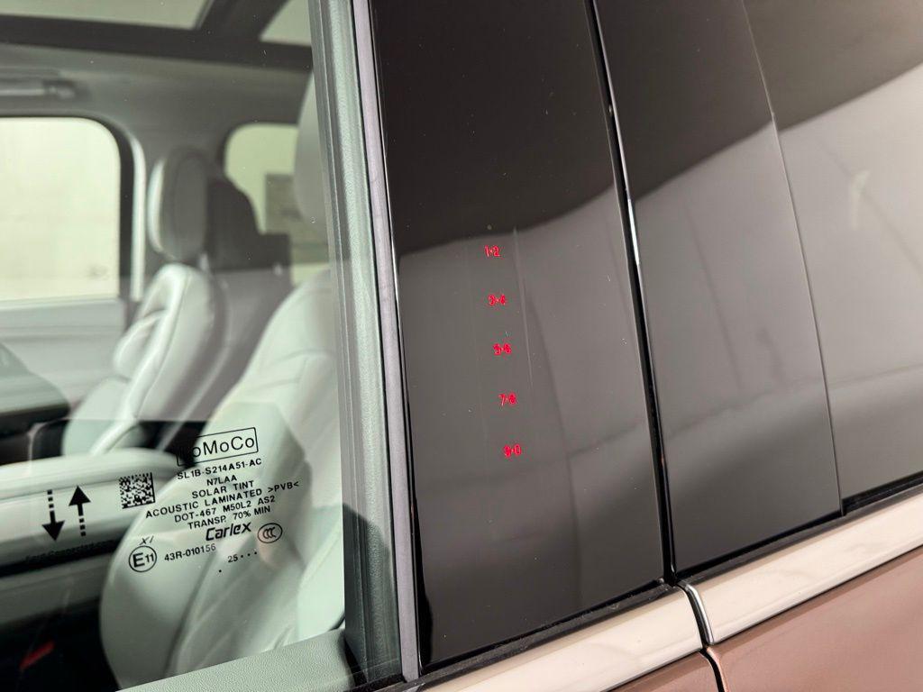 new 2025 Lincoln Navigator car, priced at $125,335