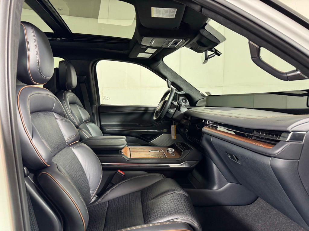 new 2026 Lincoln Navigator car, priced at $117,322