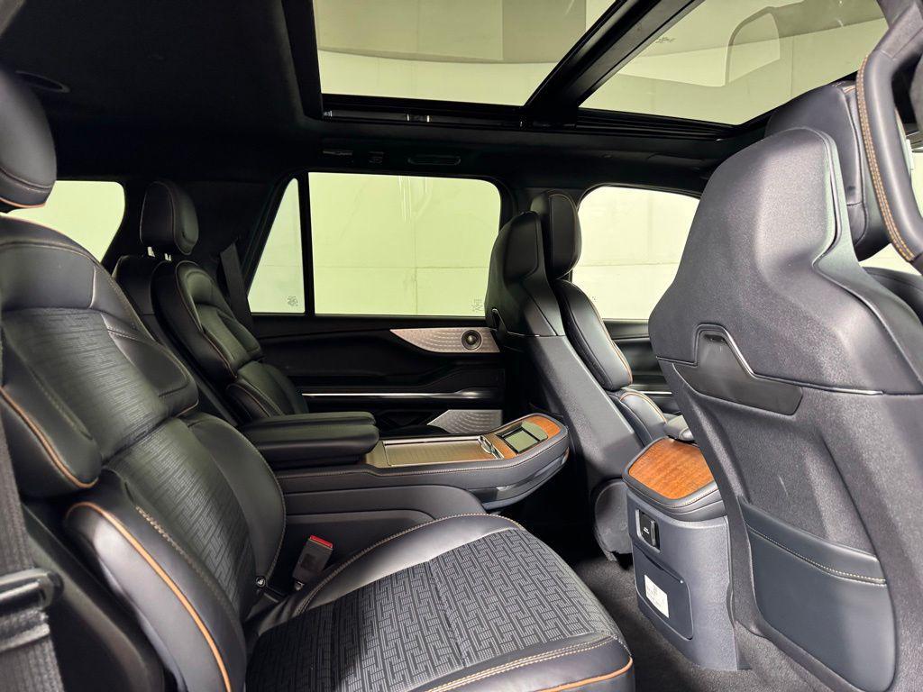 new 2026 Lincoln Navigator car, priced at $117,322